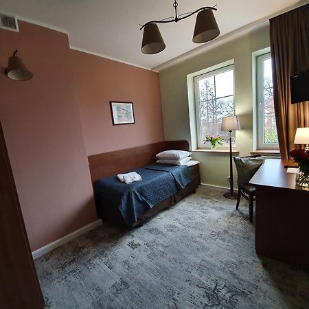 Hotel Siesta Świebodzin Kamer foto