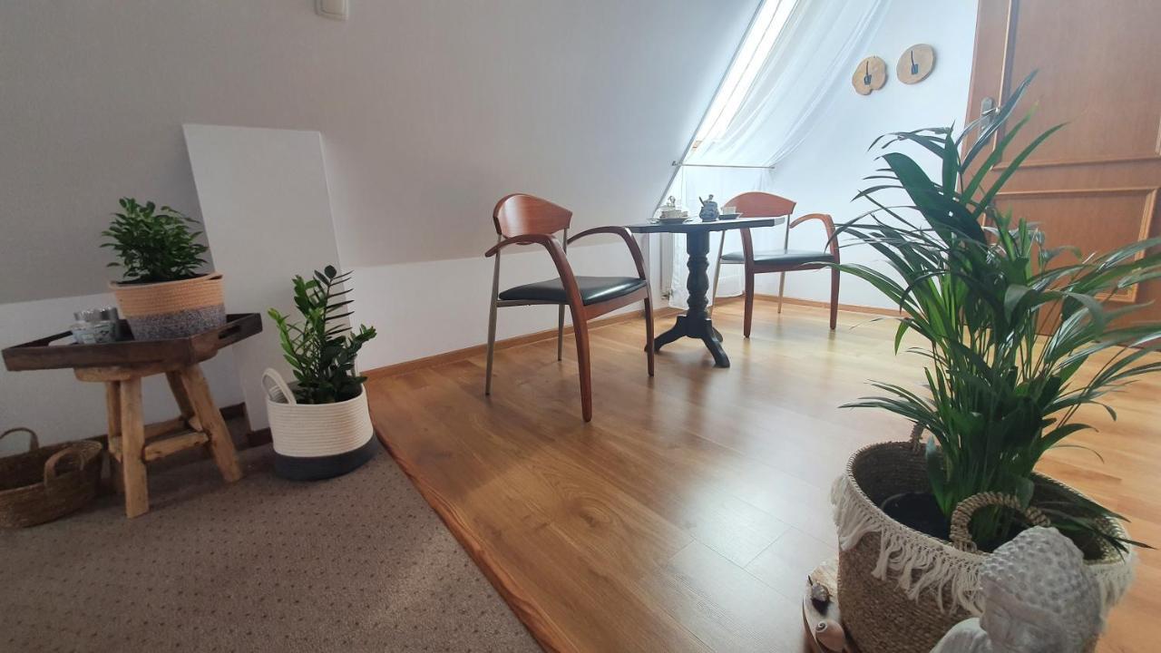 Hotel Siesta Świebodzin Buitenkant foto