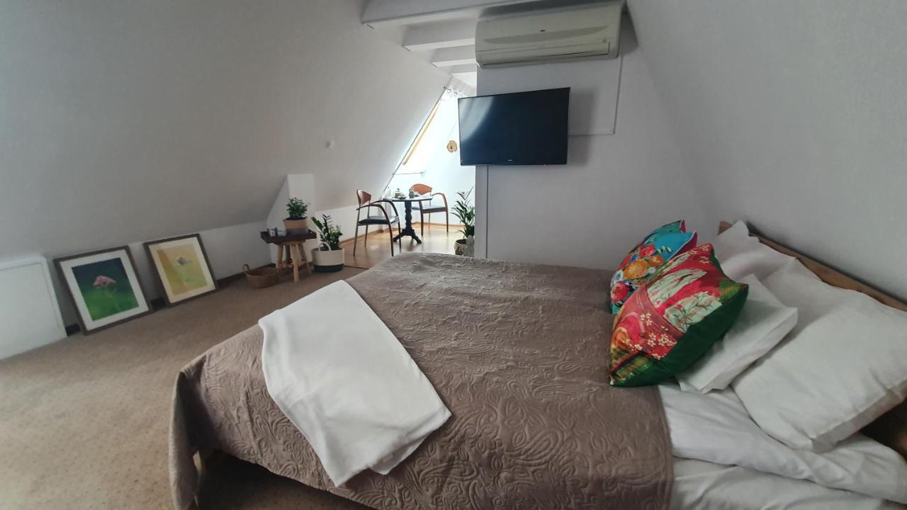 Hotel Siesta Świebodzin Buitenkant foto